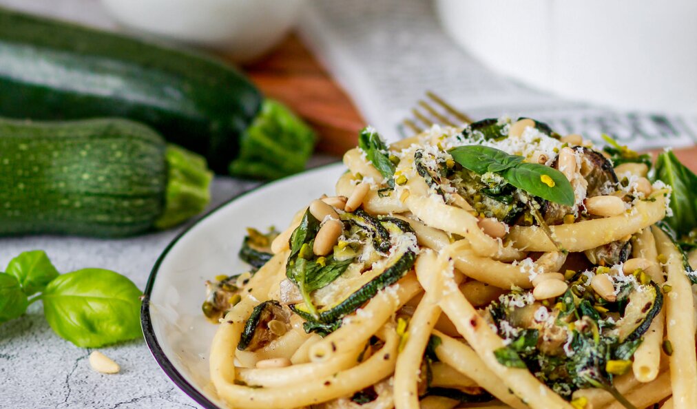 Kochanleitung für Basilikum Zucchini Nudeln